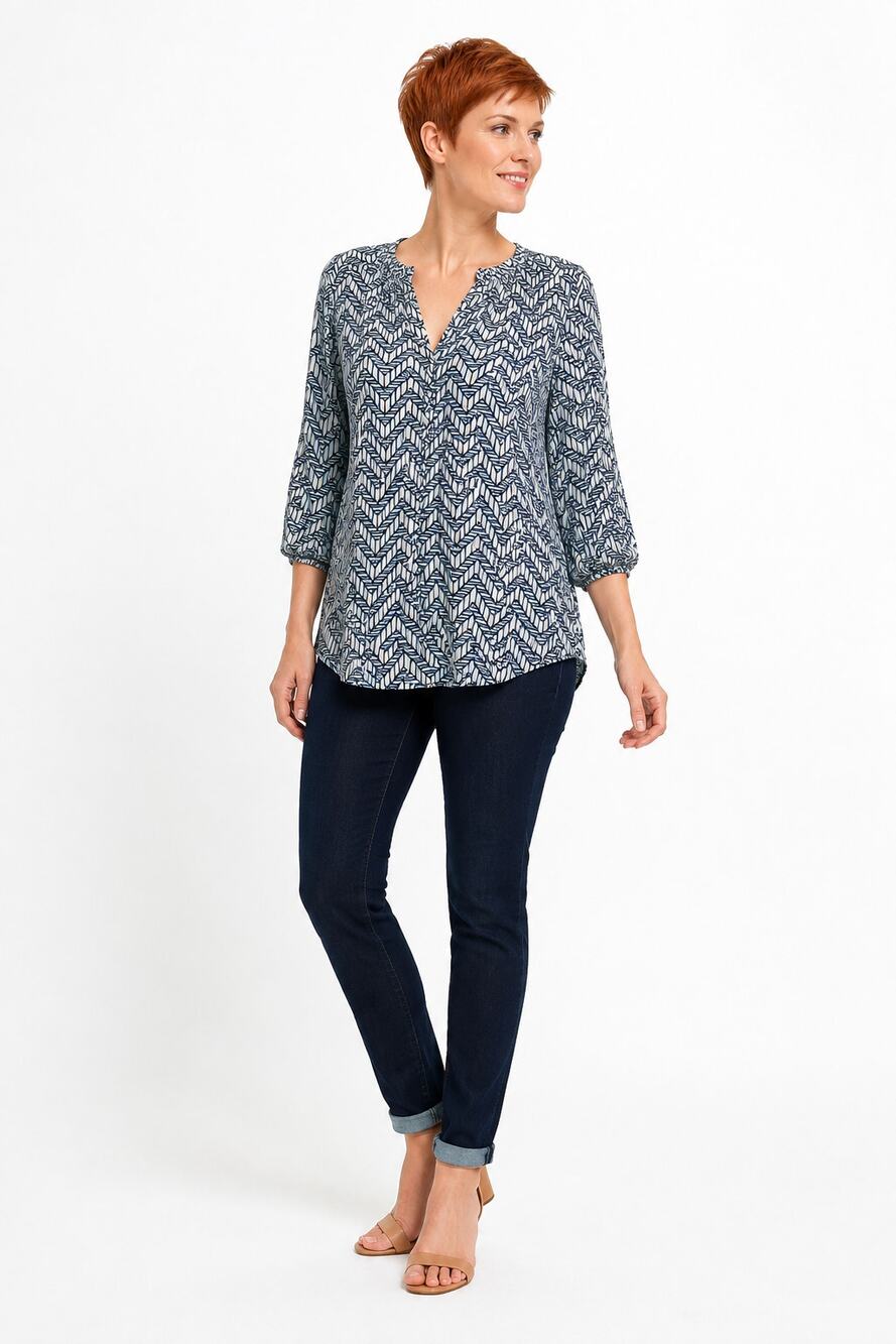 LR4404 Stylus XL Geometric Print Split Neck Blouse Blue White 3/4 Sleeve Stretch